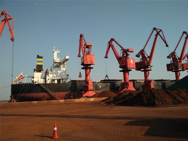 江蘇常州門座起重機銷售公司門座起重機性能特點