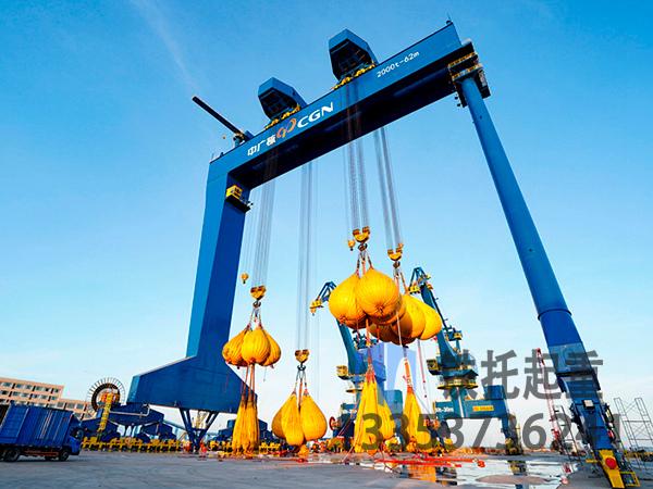 山東煙臺集裝箱門式起重機廠家集裝箱門式起重機高效裝卸