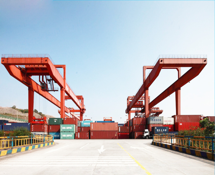 MJ歐式輪胎式集裝箱門式起重機